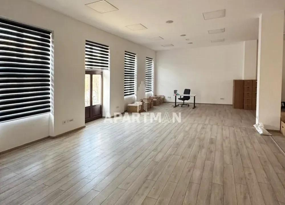 Rent, office space, 136m², Stari Grad, Beograd