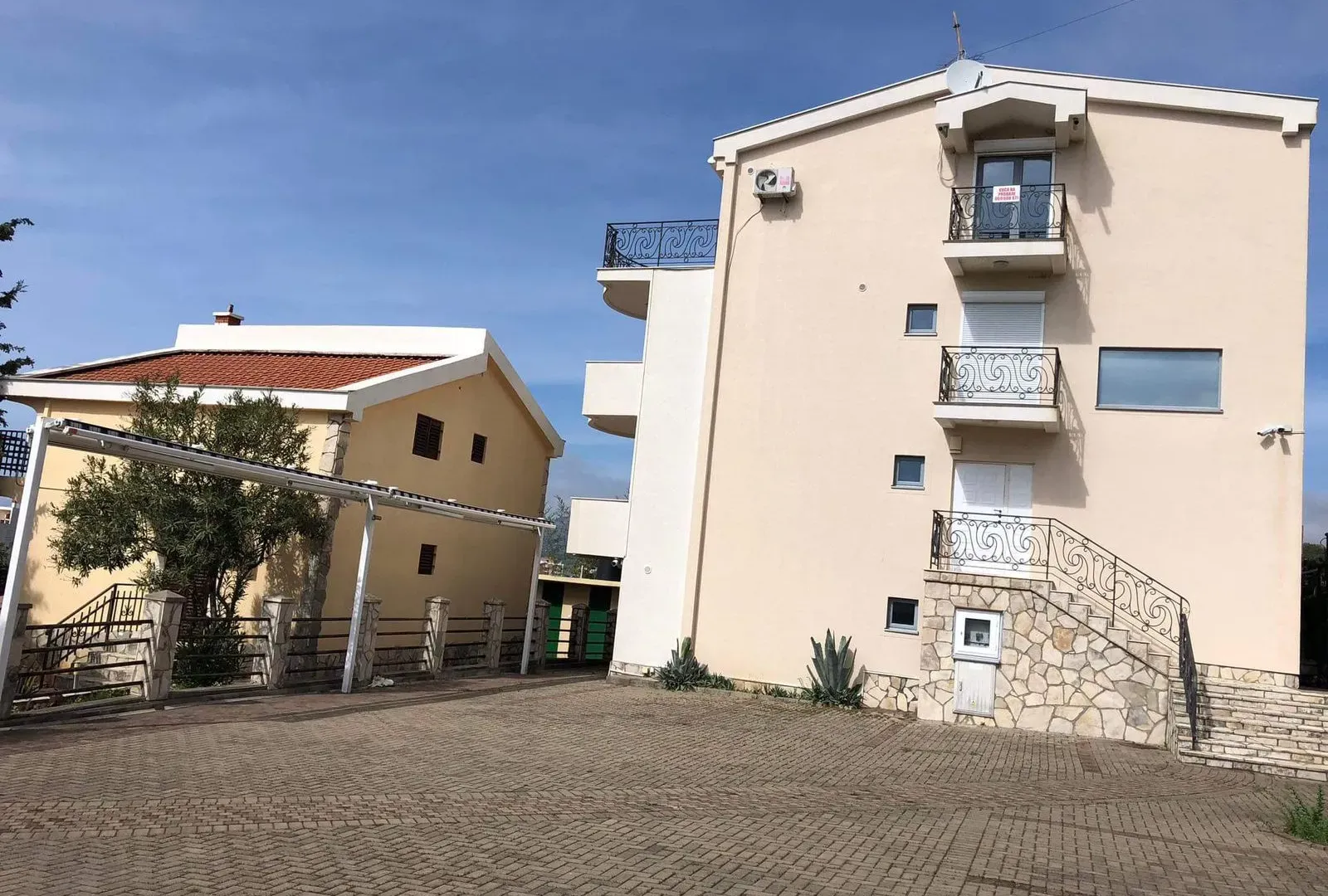 Prodaja, kuća, 620m², Bar, Crna Gora