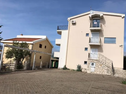 Prodaja, kuća, 620m², Bar, Crna Gora - image 10