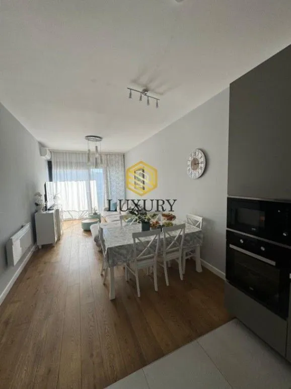 Prodaja, dvosoban stan, 96m², Centar, Bar