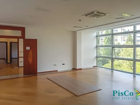 Izdavanje, poslovni prostor, 160m², Preko Morače, Podgorica - image 1