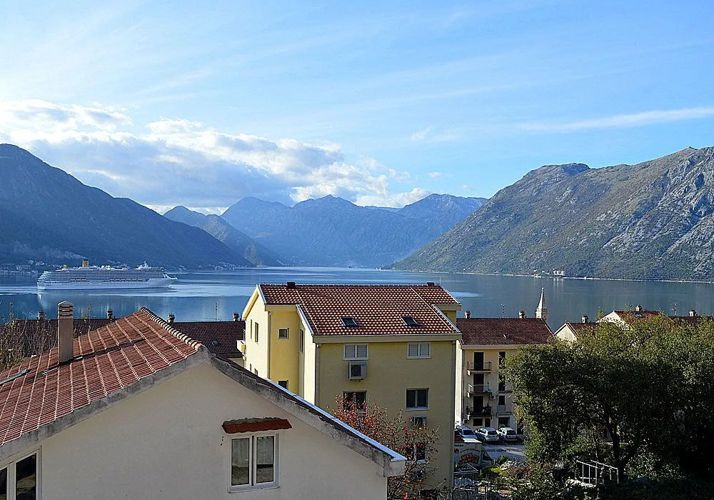 Prodaja, kuća, 240m², Sveti Stasije, Kotor