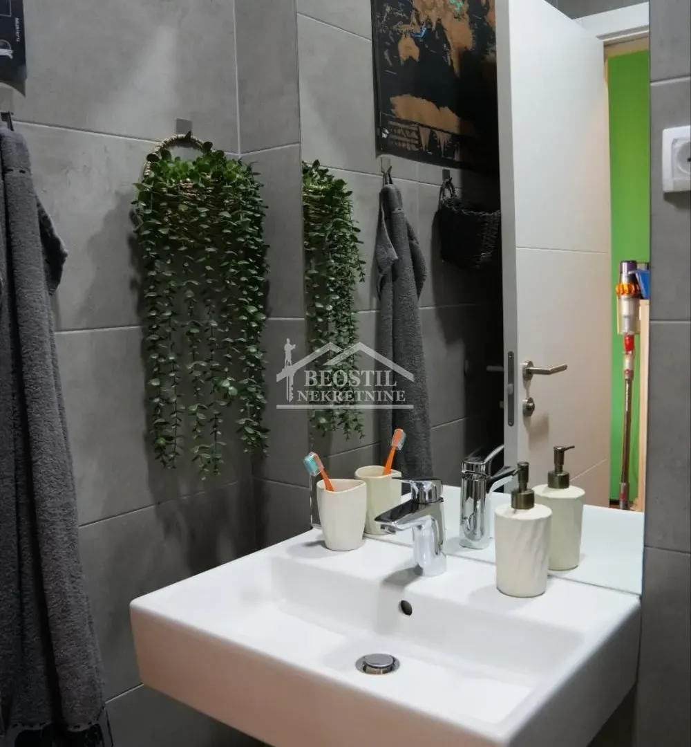 Prodaja, trosoban stan, 83m², Gradska Bolnica, Zvezdara Sve Podlokacije