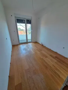 Prodaja, trosoban stan, 68m², Pančevo, Srbija - image 3
