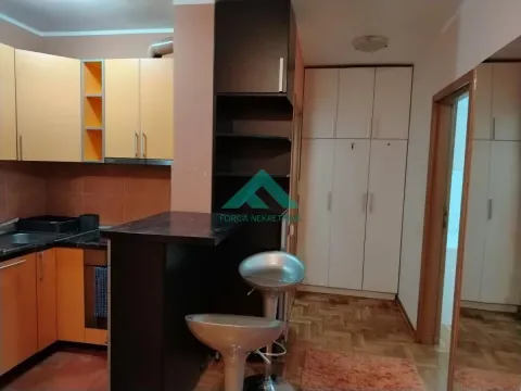 Izdavanje, jednosoban stan, 42m², Lekino Brdo, Voždovac Sve Podlokacije - image 3