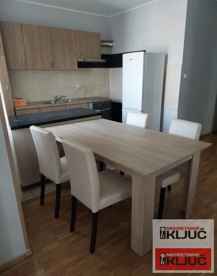 Prodaja, trosoban stan, 76m², Nova Detelinara, Novi Sad Sve Podlokacije