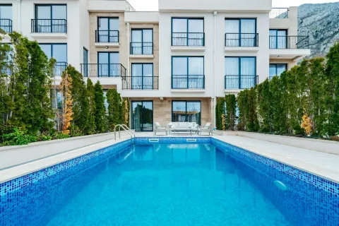Sale, house, 220m², Reževići, Budva - image 1
