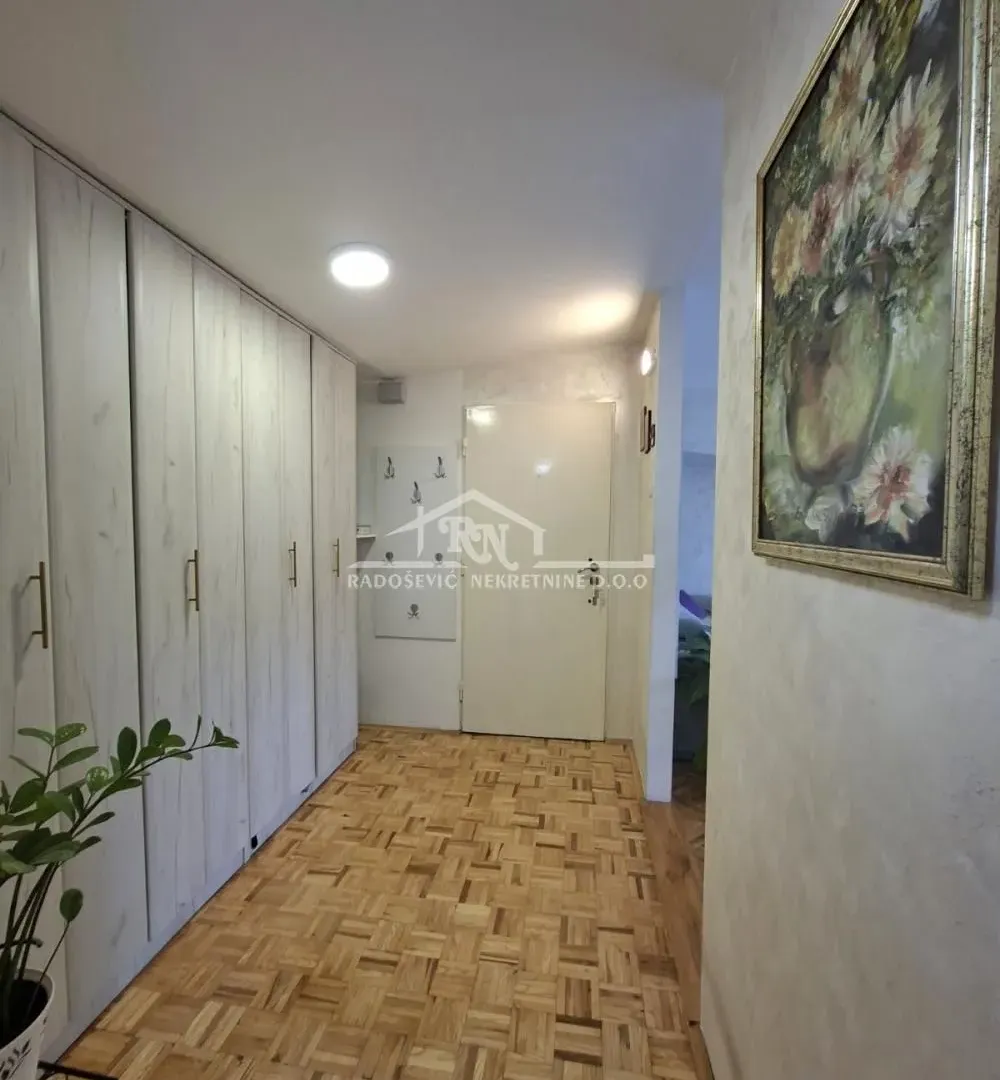 Prodaja, trosoban stan, 63m², Rakovica, Beograd