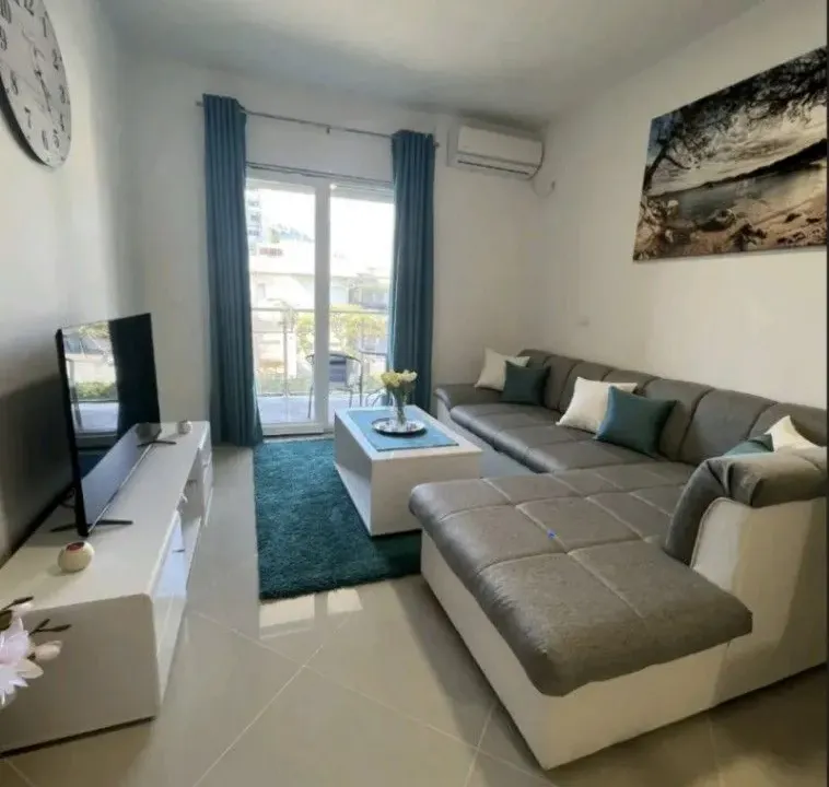 Izdavanje, garsonjera, 33m², Makedonsko naselje, Bar