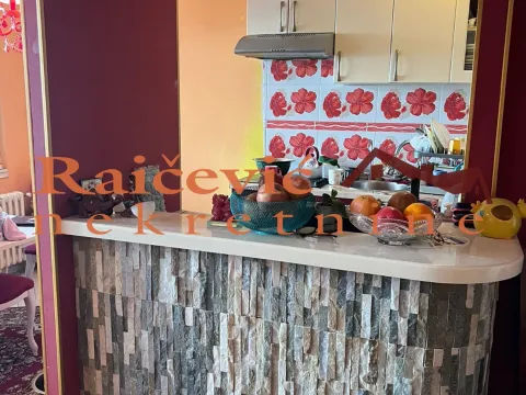 Prodaja, trosoban stan, 78m², Novi Beograd Blok 71, Novi Beograd Sve Podlokacije - image 5