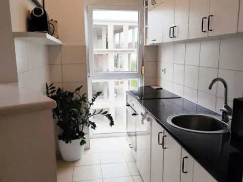 Izdavanje, dvosoban stan, 75m², Preko Morače, Podgorica - image 3