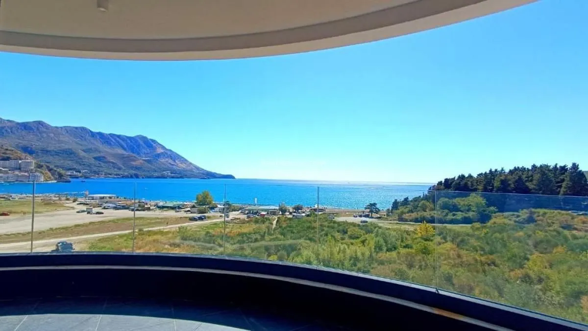 Sale, two bedroom apartment, 116m², Bečići, Budva