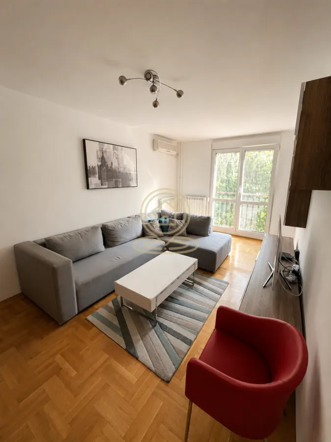 Rent, two bedroom apartment, 48m², Stari Grad, Beograd