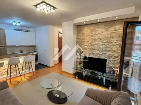 Izdavanje, dvosoban stan, 55m², Novi Sad Sve Podlokacije, Novi Sad - image 2