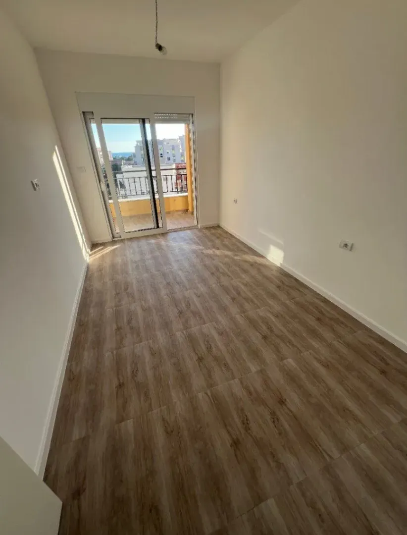 Izdavanje, jednosoban stan, 48m², Šušanj, Bar