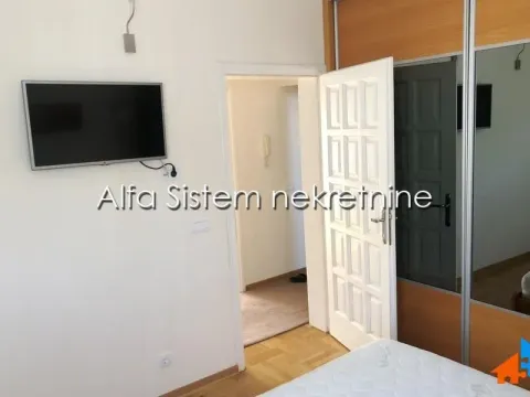Rent, three bedroom apartment, 110m², Savski Venac, Beograd - image 10