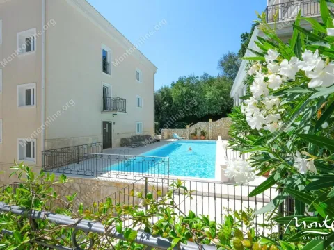 Sale, three bedroom apartment, 166m², Đenovići, Herceg Novi - image 30