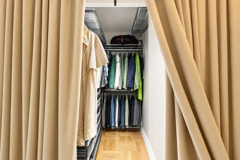 Prodaja, četvorosoban stan, 131m², Budva, Crna Gora - image 19