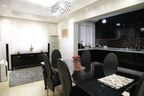Rent, apartment, 178m², Tološka šuma, Podgorica - image 3