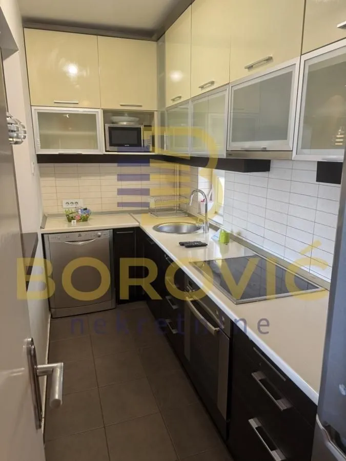 Sale, three bedroom apartment, 72m², Novi Beograd Blok 64, Novi Beograd Sve Podlokacije