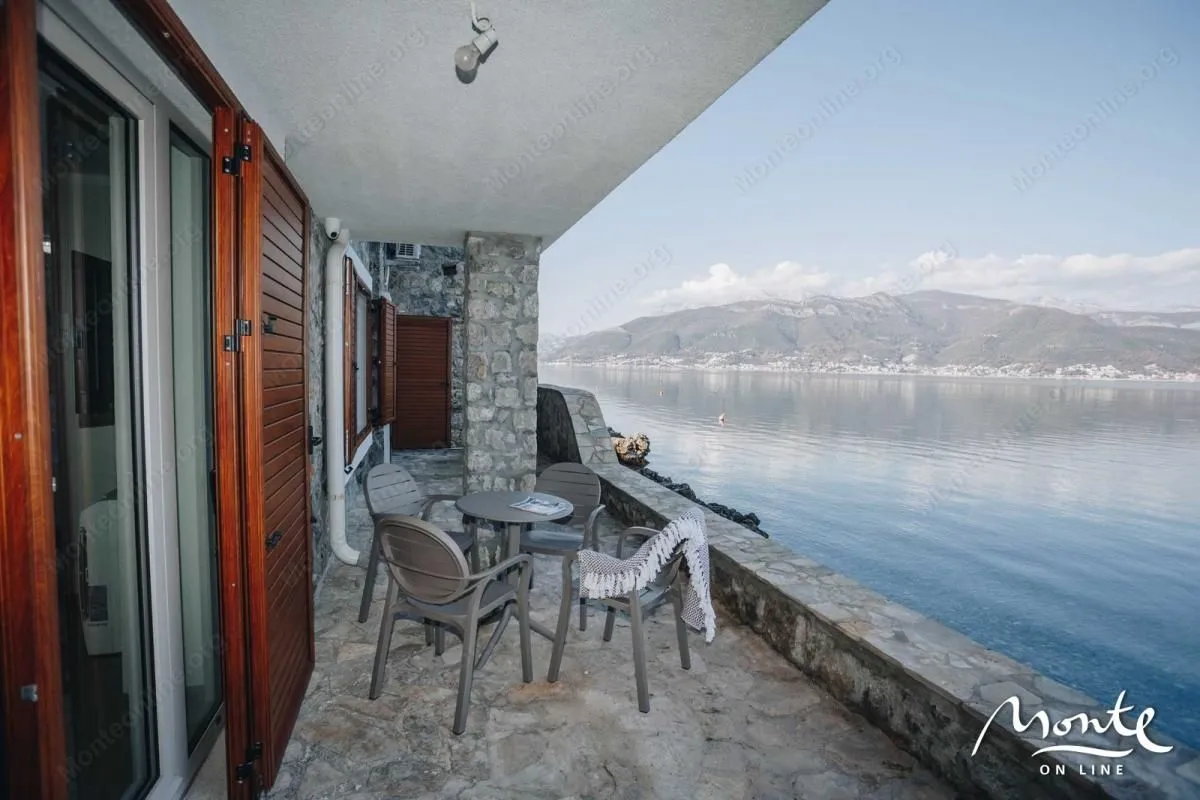 Prodaja, kuća, 314m², Tivat, Crna Gora