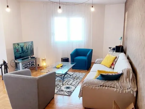 Prodaja, dvosoban stan, 60m², Podgorica, Crna Gora