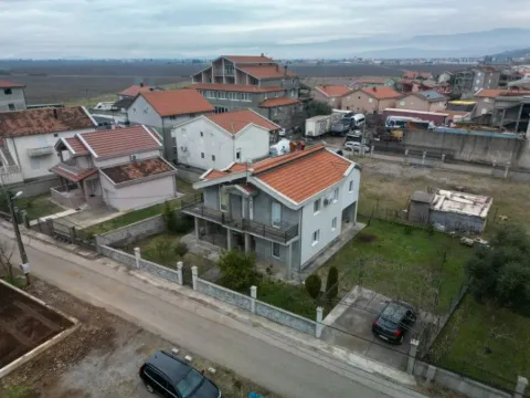 Prodaja, kuća, 258m², Karaburško Polje, Podgorica - image 2