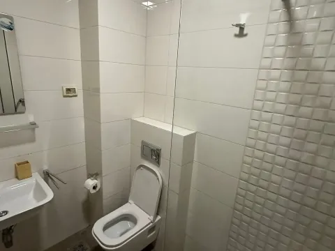 Prodaja, jednosoban stan, 44m², City Kvart, Podgorica - image 3