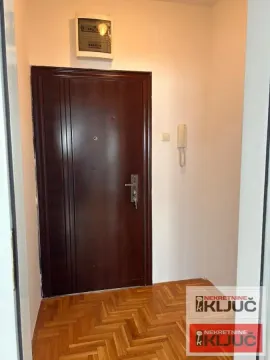 Izdavanje, jednosoban stan, 35m², Bulevar Evrope, Novi Sad Sve Podlokacije - image 9