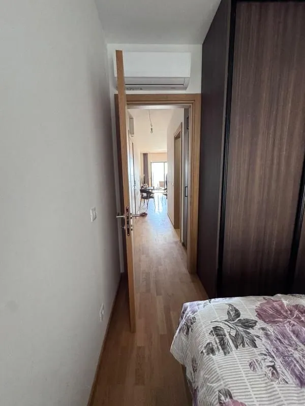 Rent, one bedroom apartment, 42m², Bečići, Budva