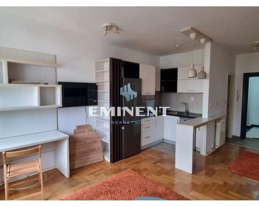 Rent, one bedroom apartment, 30m², Zvezdara Sve Podlokacije, Beograd