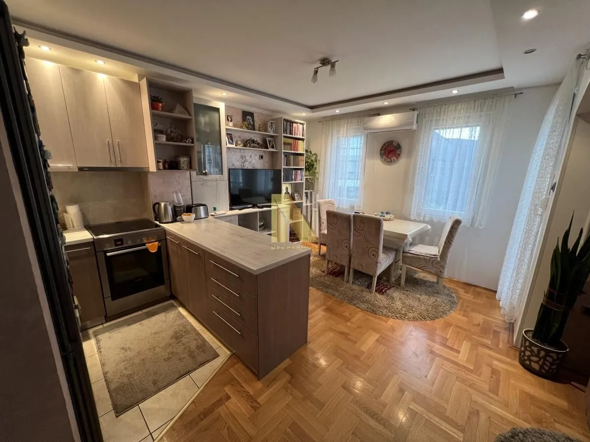 Prodaja, trosoban stan, 79m², Kej, Novi Sad Sve Podlokacije