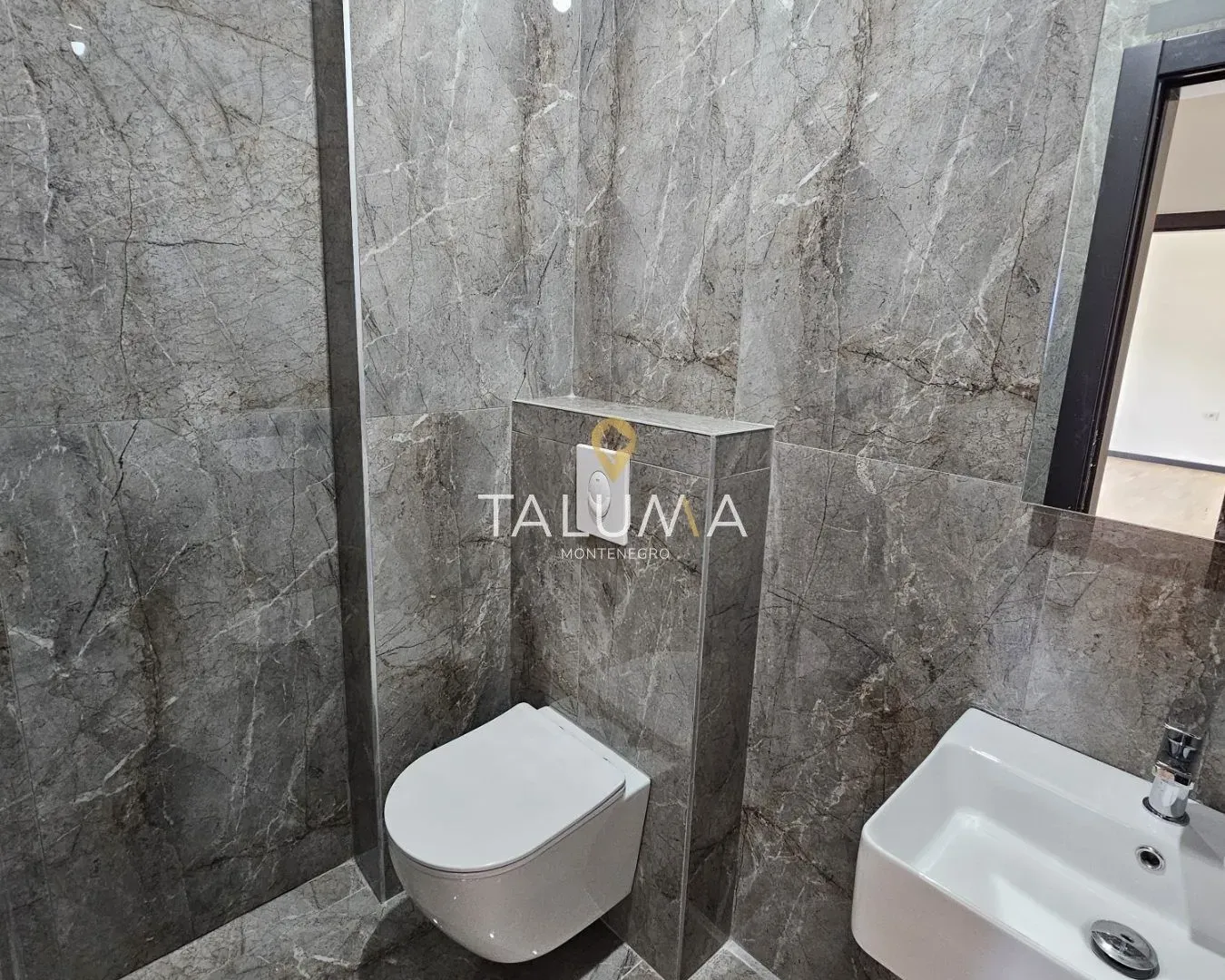 Prodaja, trosoban stan, 85m², Gorica C, Podgorica