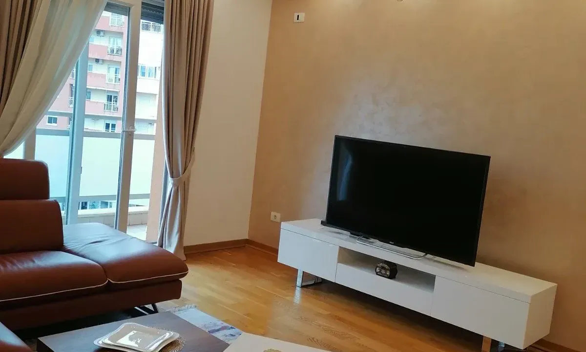 Izdavanje, jednosoban stan, 55m², City Kvart, Podgorica
