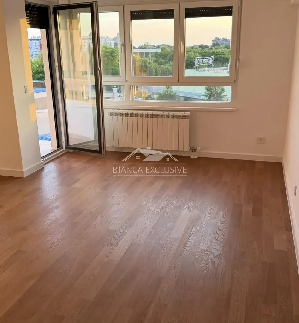 Prodaja, trosoban stan, 66m², Zemun Gornji Grad, Zemun Sve Podlokacije