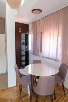 Prodaja, jednosoban stan, 45m², Ljubović, Podgorica - image 9