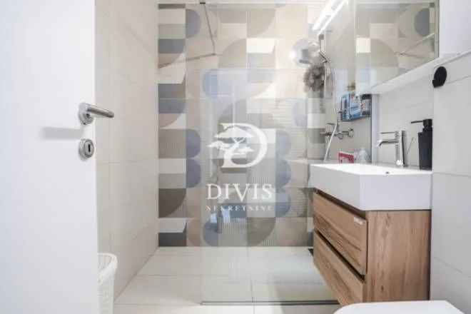 Sale, four bedroom apartment, 121m², Novi Beograd Blok 28, Novi Beograd Sve Podlokacije
