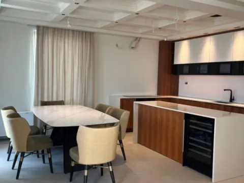 Prodaja, kuća, 250m², Budva, Crna Gora - image 4