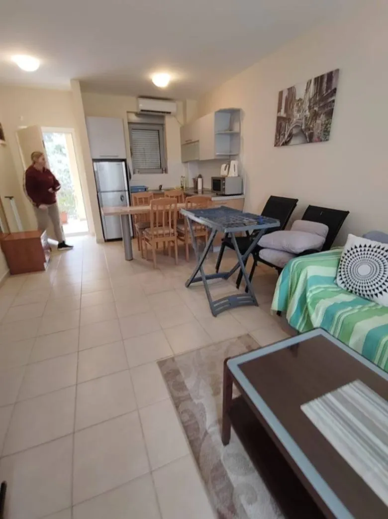 Sale, two bedroom apartment, 57m², Petrovac, Budva