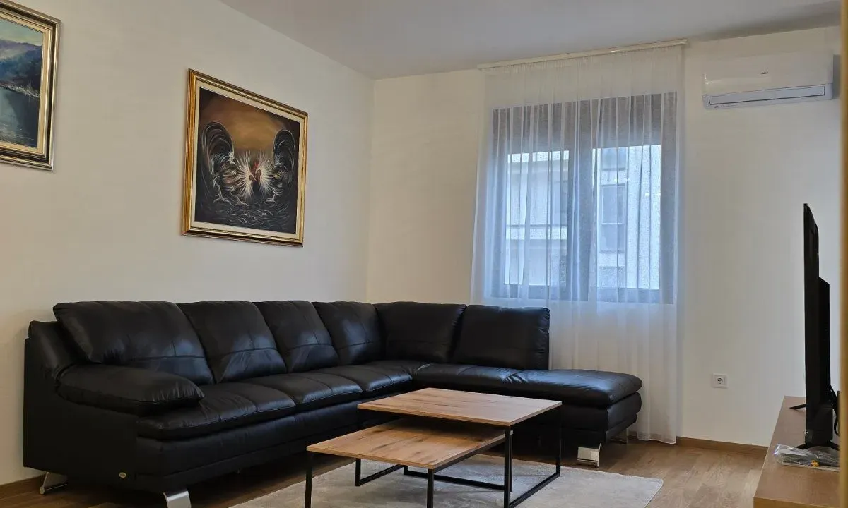 Izdavanje, jednosoban stan, 48m², City Kvart, Podgorica