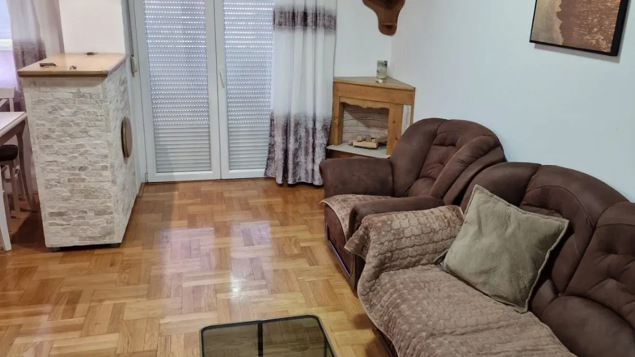 Izdavanje, dvosoban stan, 60m², Zabjelo, Podgorica