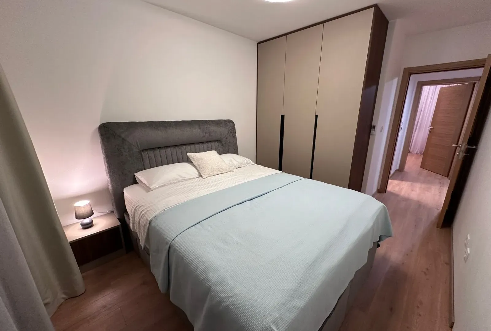 Prodaja, dvosoban stan, 61m², Centar, Budva