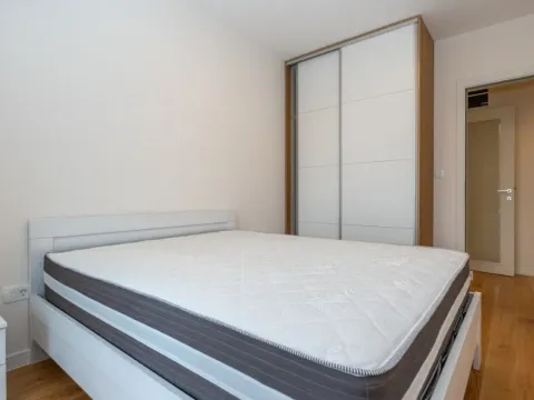 Rent, two bedroom apartment, 72m², Central Point, Podgorica - image 11