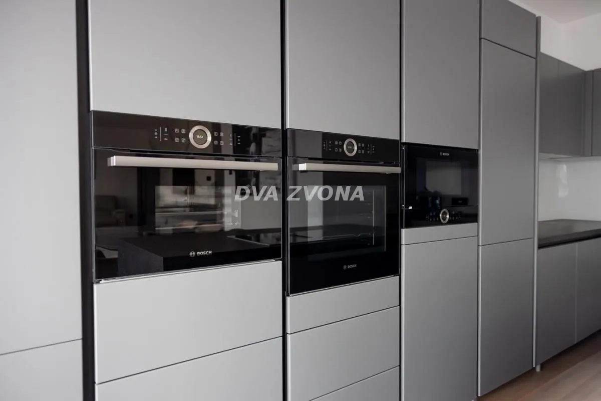 Prodaja, stan, 309m², Bulevar Evrope, Novi Sad Sve Podlokacije