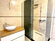 Prodaja, četvorosoban stan, 240m², Dobre Vode, Bar - image 9