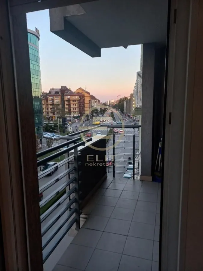 Izdavanje, dvosoban stan, 49m², Grbavica, Novi Sad Sve Podlokacije