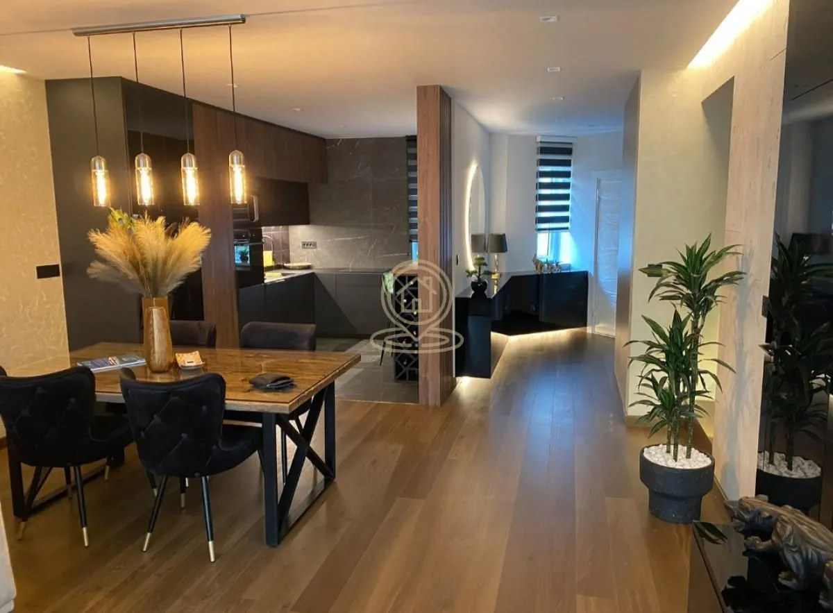 Prodaja, četvorosoban stan, 122m², Grbavica, Novi Sad Sve Podlokacije