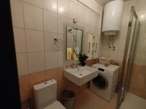 Izdavanje, trosoban stan, 73m², Grbavica, Novi Sad Sve Podlokacije - image 21