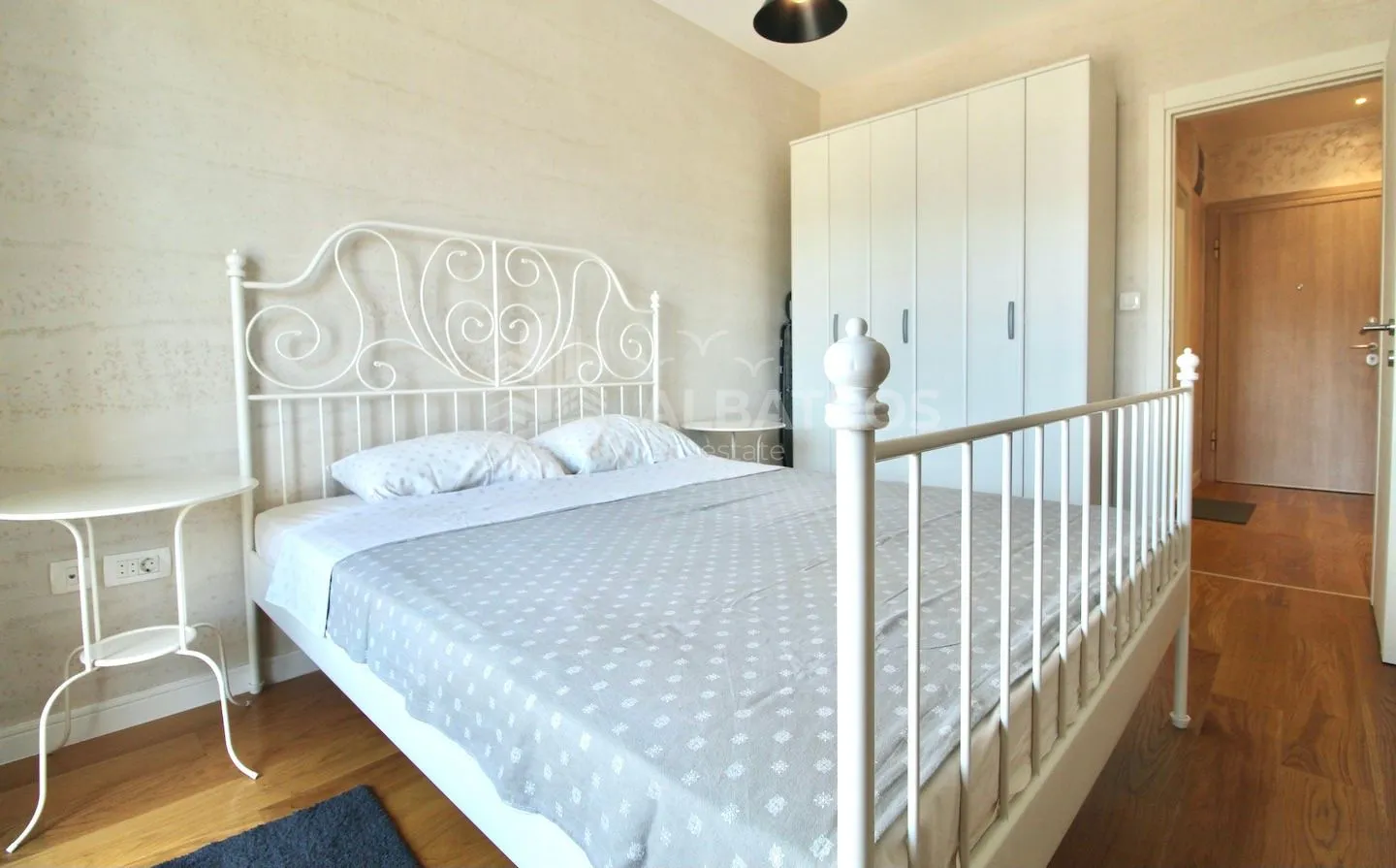 Daily-rent, one bedroom apartment, 51m², Centar, Bar