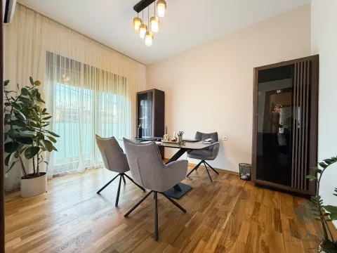 Prodaja, dvosoban stan, 52m², Tološka šuma, Podgorica - image 5